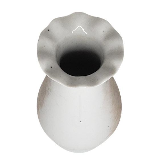 Charming Vintage Bud Vase with Yellow Poppies and Ruffled Edge in MCM Style - Picture 5 of 6